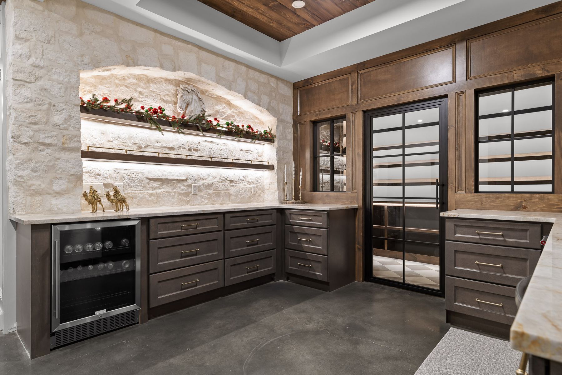 13645 Providence Luxury Basement Atlanta — Photo 19
