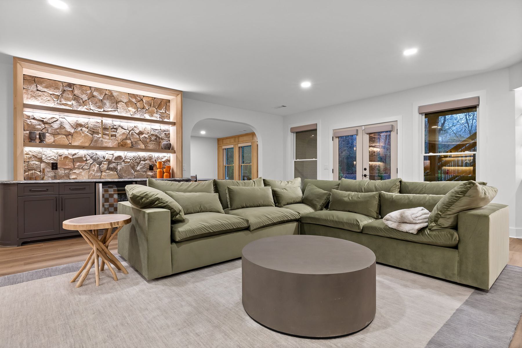 270 Dodd Lane Luxury Basement Atlanta — Photo 13